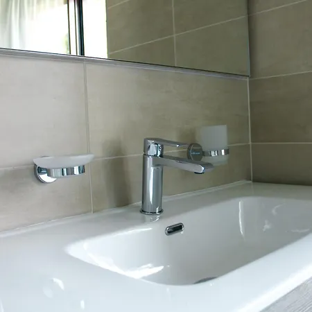 La Rocca キャンプ場 4*